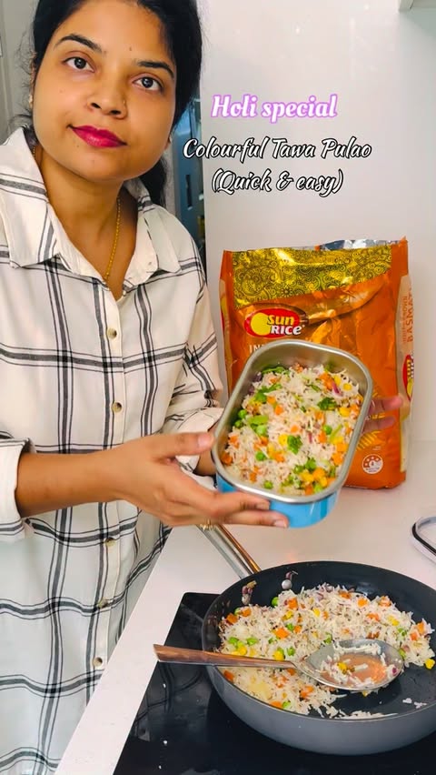 Instagram post by @anjums_dastarkhan for SunRice. Caption reads: [...] “colourful Tawa Pulao” using @sunrice Indian....