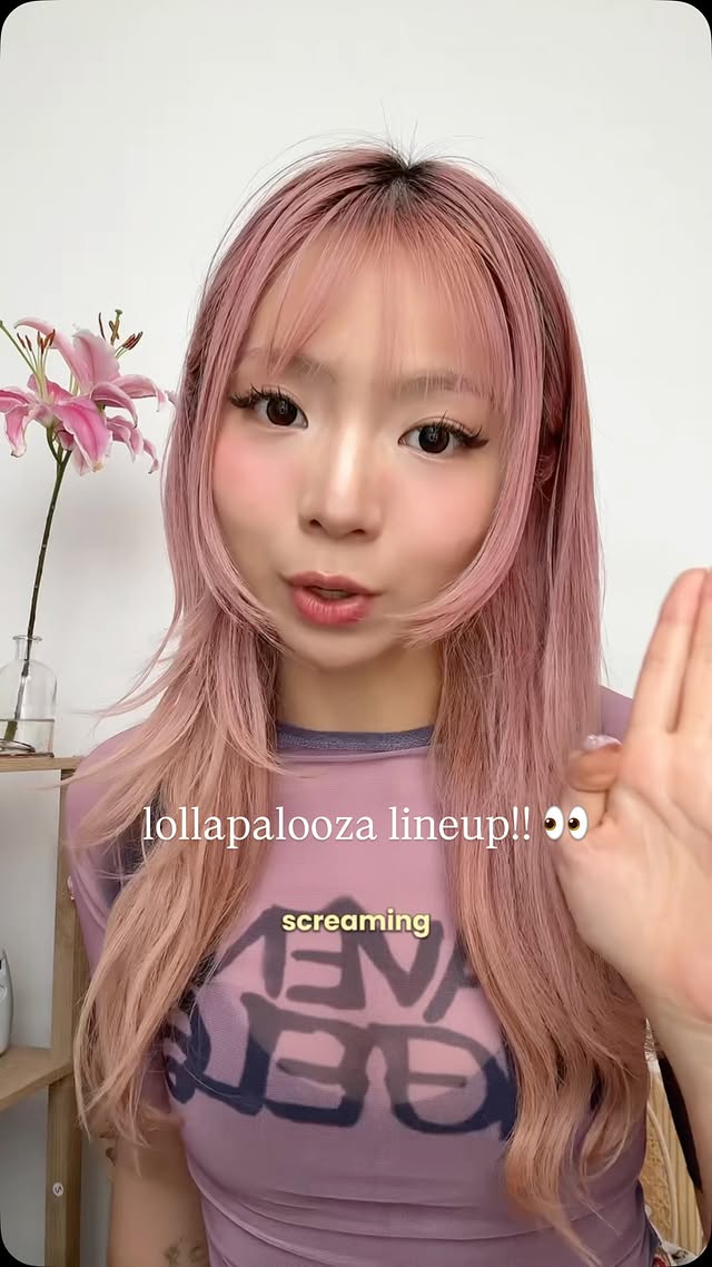 Instagram post by @katieleia for Lollapalooza. Caption reads: [...] this year 🤟🏼 see you guys there....
