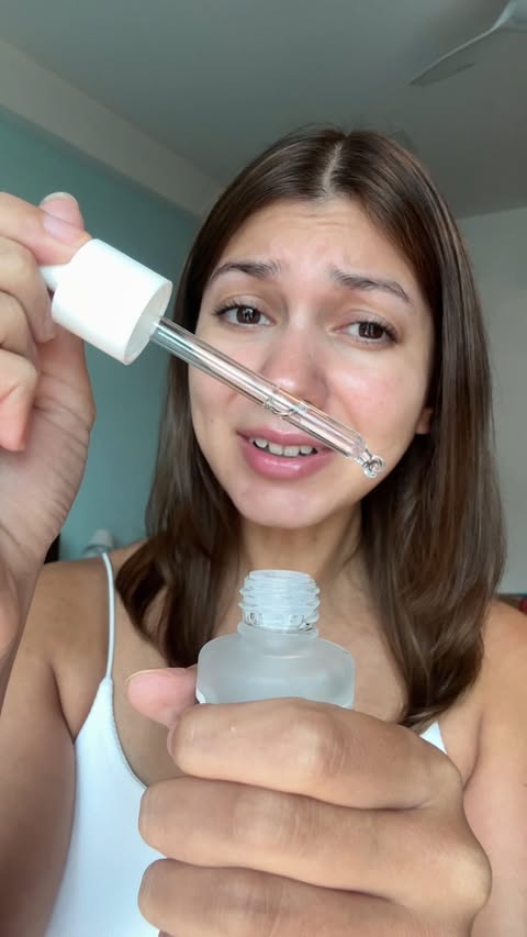 Instagram post by @globalbeautyfinds for Novology. Caption reads: OIL CONTROL serum for your scalp?? 🤯

So if....