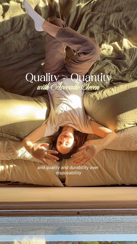 Instagram post by @sophiaxverde for Avocado Green Mattress. Caption reads: [...] in better ✨ @avocado.green my Avocado Green....