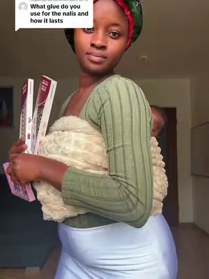 TikTok post by @queenwawa224 for BTArtbox. Caption reads: Réponse à @hi they are from @BTArtboxnails very....