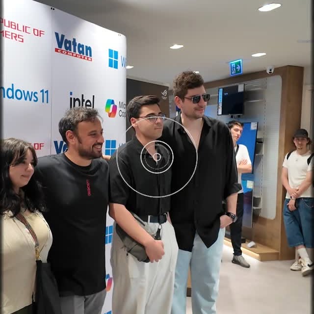 Instagram post by @aynisinemalar for Intel. Caption reads: Microsoft, ASUS ve Intel iş birliğiyle....