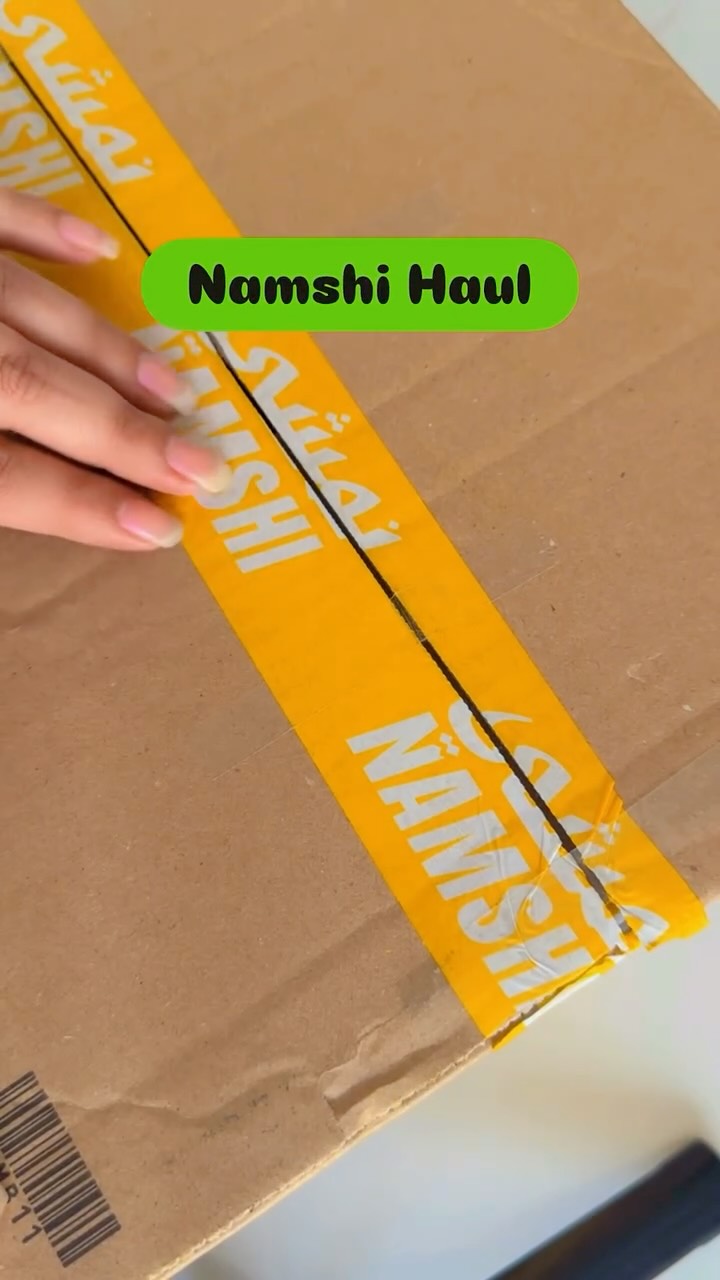 Instagram post by @hiba.yasir_hy for Namshi. Caption reads: International Beauty Sale is live on @namshi....