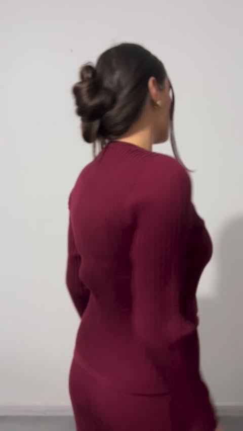 Instagram post by @giorgia18.06 for StyleWe. Caption reads: @stylewe 
Use code 20giorgia for 20% off. [...].