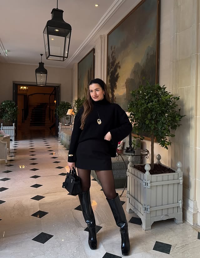 Instagram post by @veroniika.platonova for Spartoo. Caption reads: retour à Paris💫 bag Le Tanneur via @spartoogram....