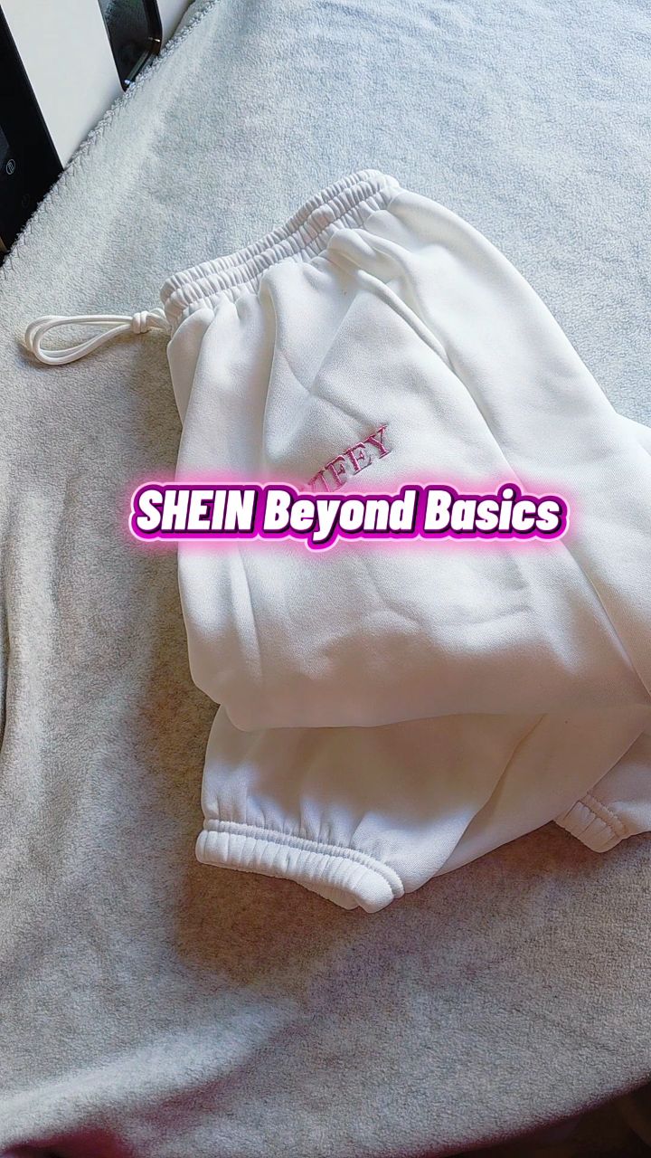 Instagram post by @dubaigirl.ae for Missguided. Caption reads: Keep up with the latest trends by searching and....