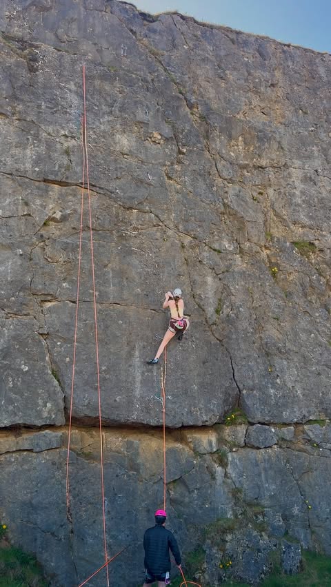 Instagram post by @beth_adventure for Mammut. Caption reads: [...] my new 70 meter 8.7mm dry rope from @mammut....