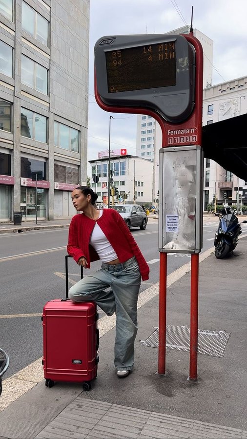 Instagram post by @dolmalisa for Eastpak. Caption reads: packing with my new @eastpak Resist’r Case is easy....