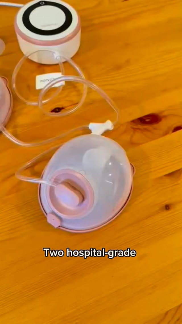 Instagram post by @life_with_two_children for Momcozy. Caption reads: 💕💕for the most comfortable and convenient for me....