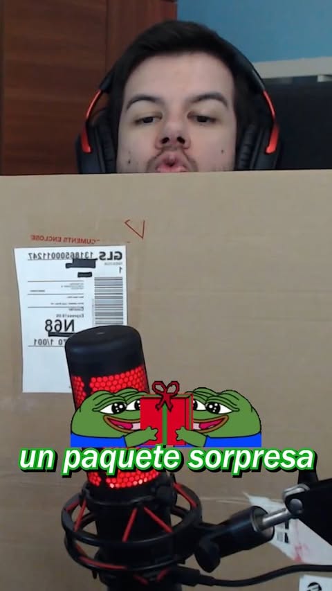 Instagram post by @marcusgreenm for HyperX. Caption reads: [...] que me llegó el otro día📦. Gracias....