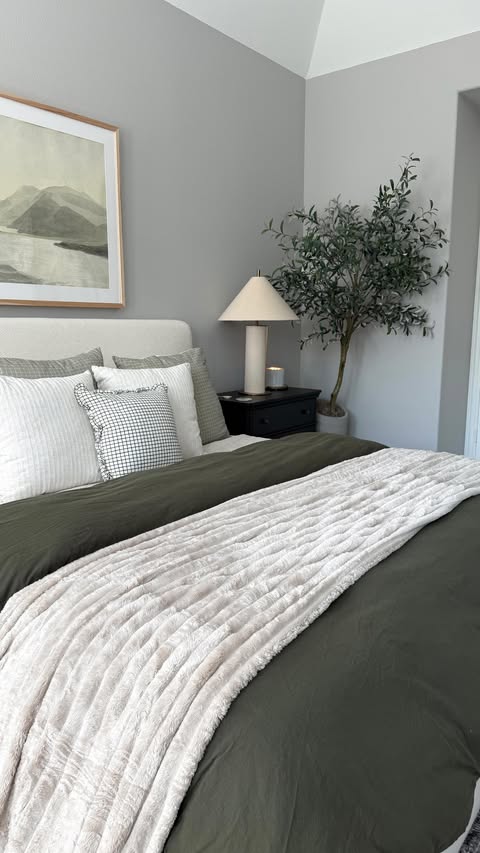 Instagram post by @homesimplycurated for Bedsure Home. Caption reads: I love how soft & cozy this blanket is! My son was....