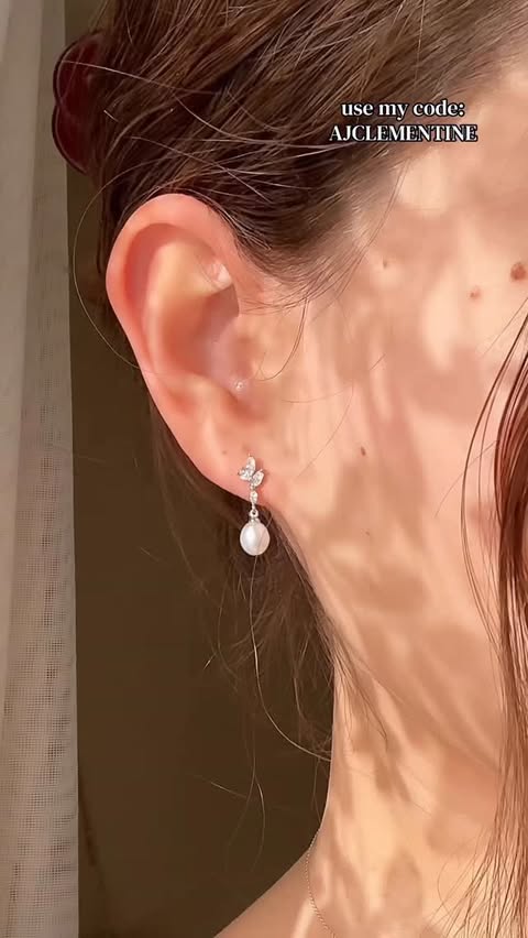 Instagram post by @ajclementine for Linjer Jewelry. Caption reads: i love my mother-in-law and found the prettiest....