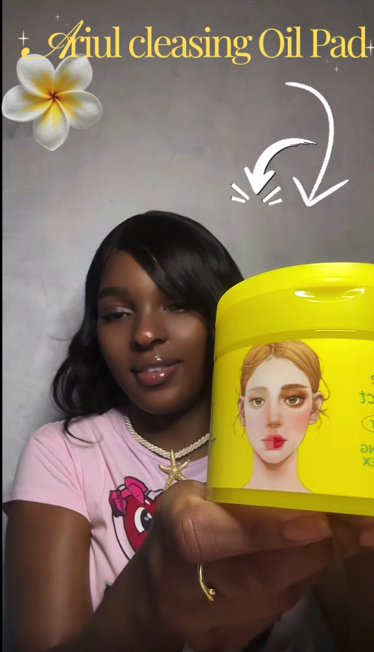 TikTok post by @estefanii4620 for Hwahae Global Official. Caption reads: #Ariul #kbeauty #aceitelimpiador #AmazonPrimeDay....