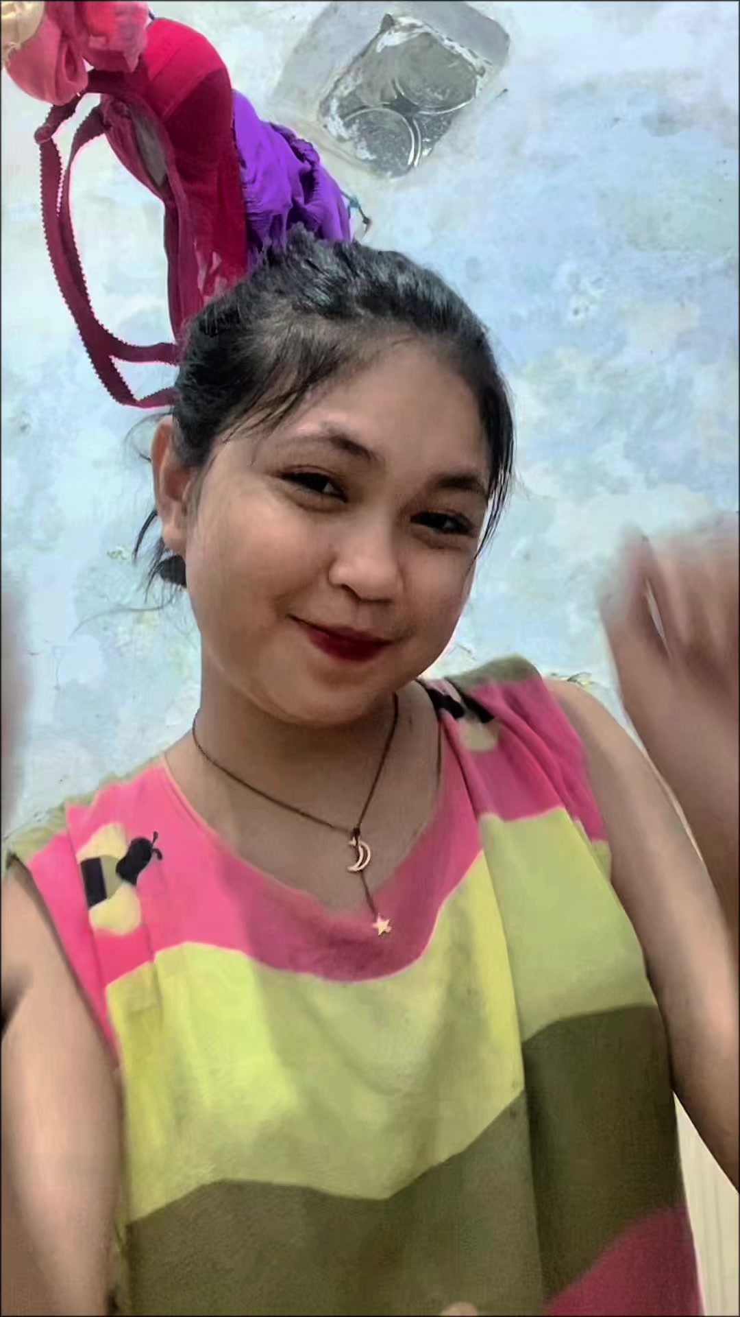 TikTok post by @misdahlia297 for Metooo. Caption reads: #metoosmile @Metoo Beauty.