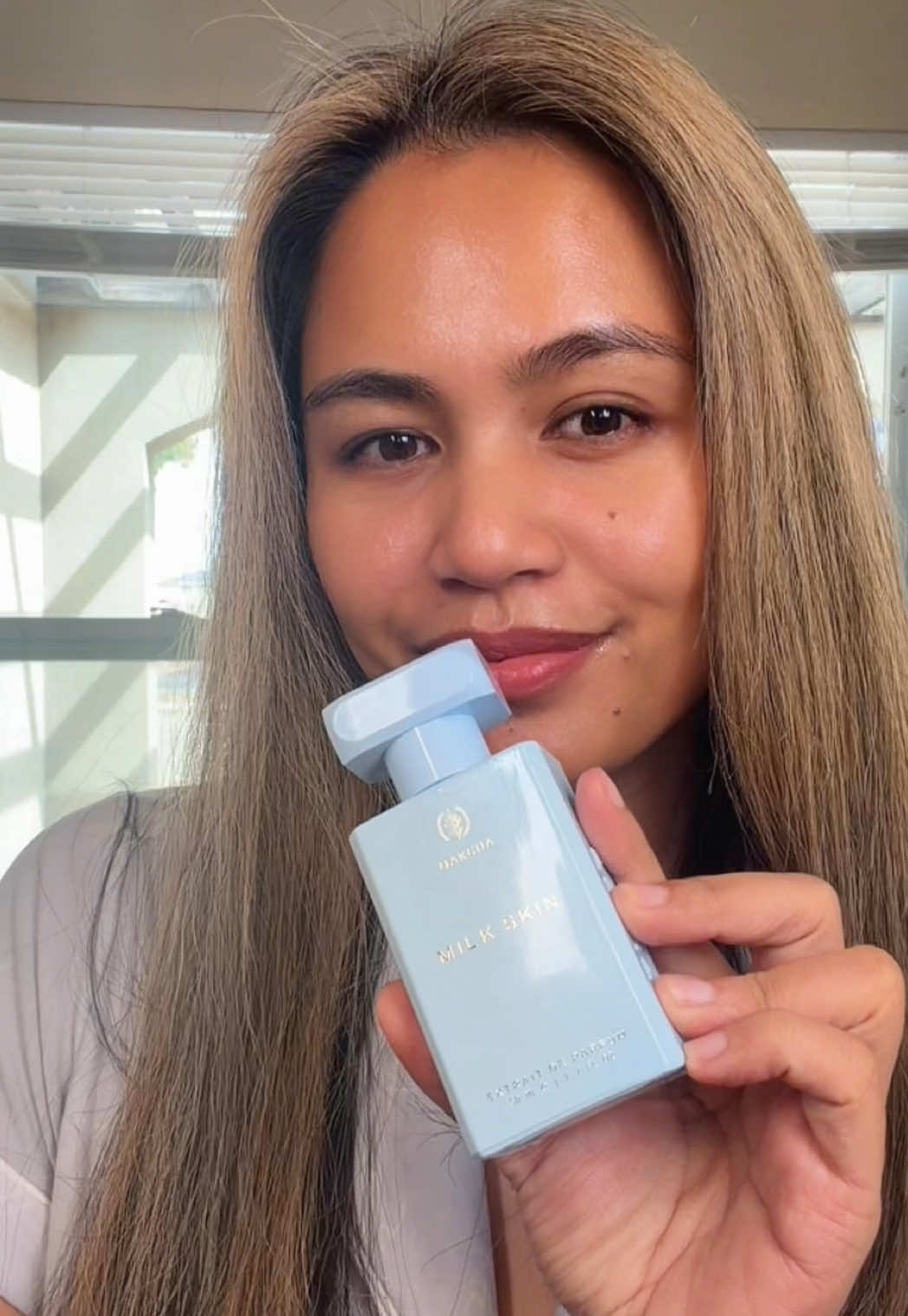 TikTok post by @katkoakoffee for Oakcha. Caption reads: [...] #FragranceLover #TikTokShopSparkCreator....