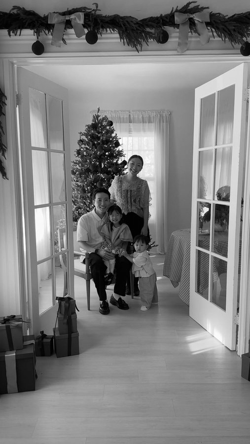 Instagram post by @esthersoyunpark for Pampers. Caption reads: #ad #PampersPartner The holidays can be crazy busy....