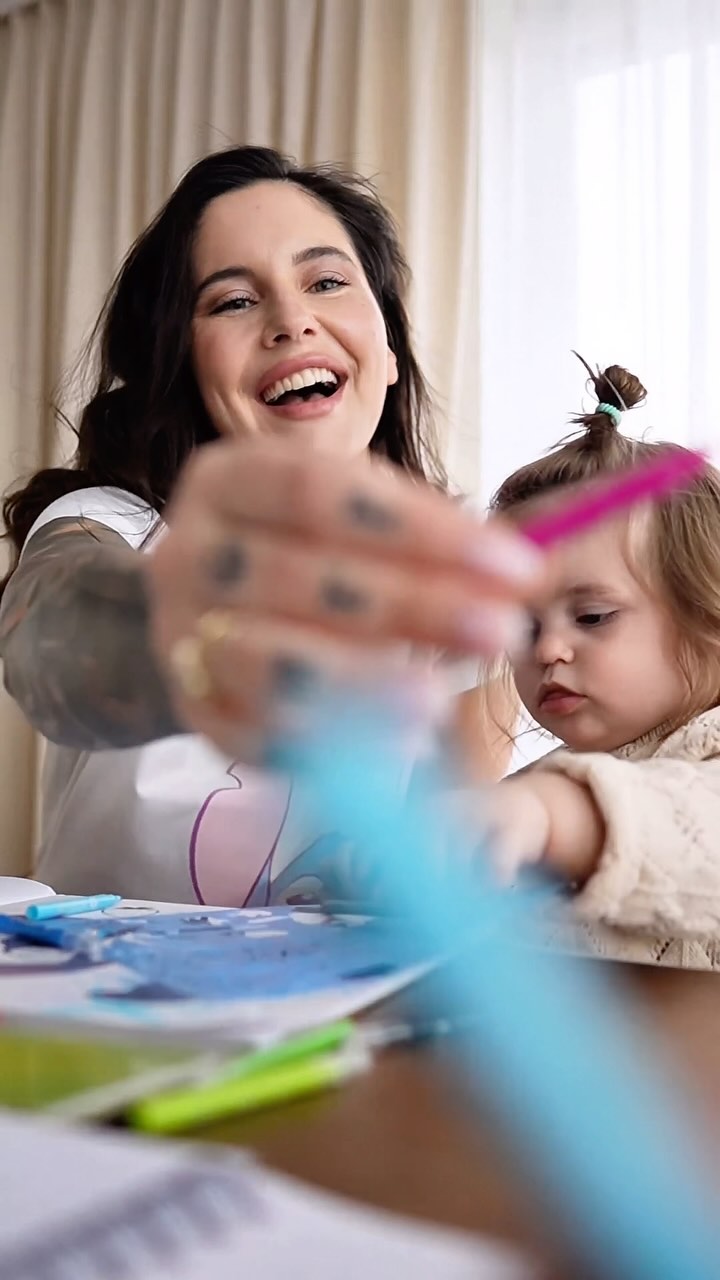 Instagram post by @aleksandrazuraw for Biedronka. Caption reads: [reklama]

✨🏰 Nie ma nic cenniejszego niż chwile....