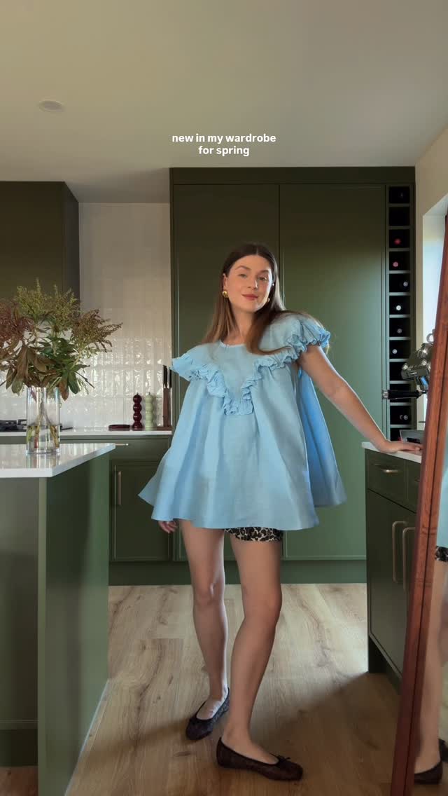 Instagram post by @ashowens_ for VRG GRL. Caption reads: [...] for spring! (gifted/ad)

#dailyoutfits....