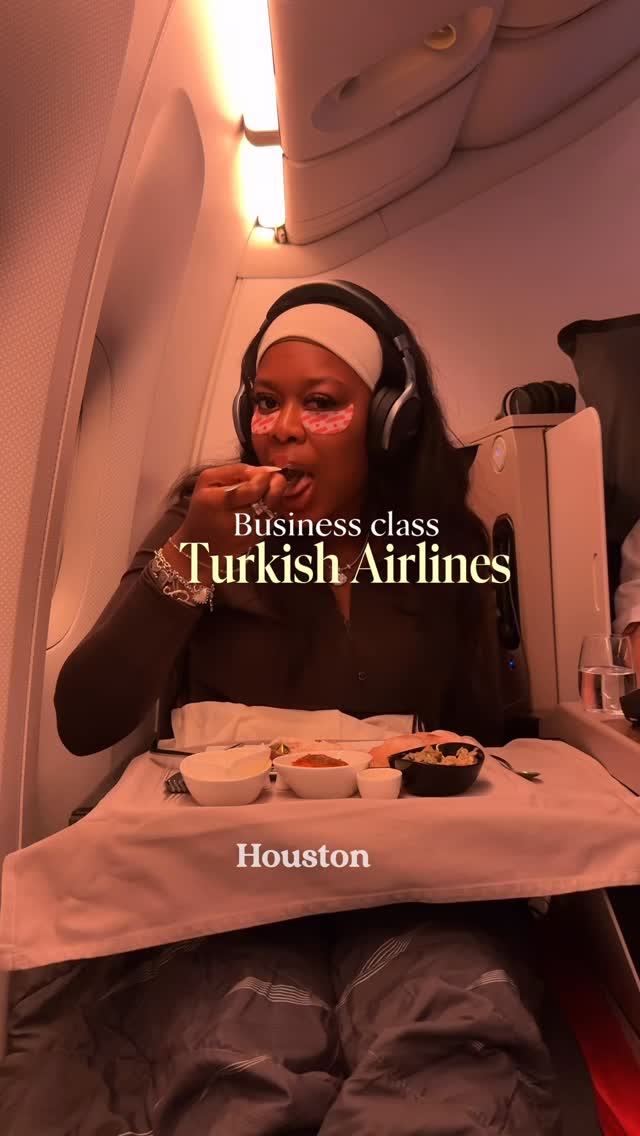 Instagram post by @debb_leo for Turkish Airlines. Caption reads: Turkish Airlines Business Class (Flight TK33) from....