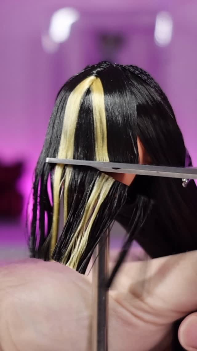 Instagram post by @zombiexcorn for Monster High. Caption reads: How’s her bang #reels #explore #monsterhigh #dolls....