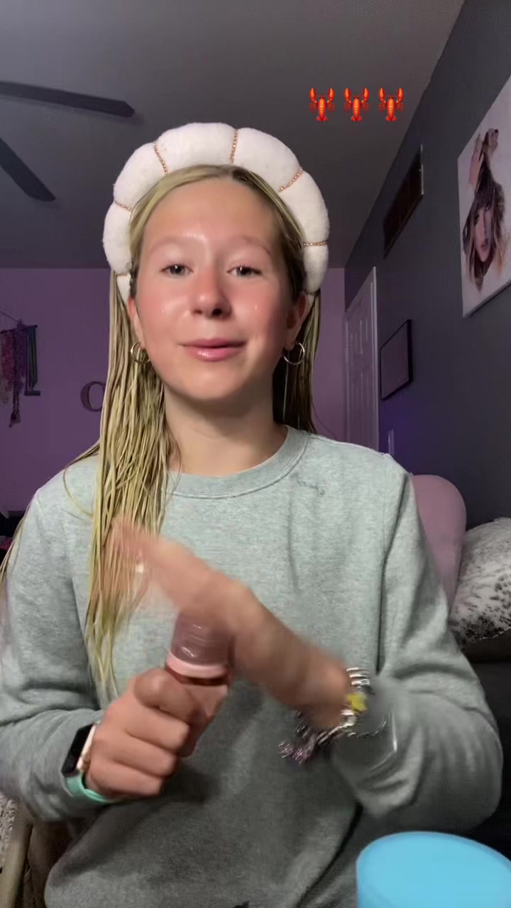 TikTok post by @khloe.loves.summer for PINK PALM PUFF. Caption reads: @ pink palm puff in the comments !! [...].