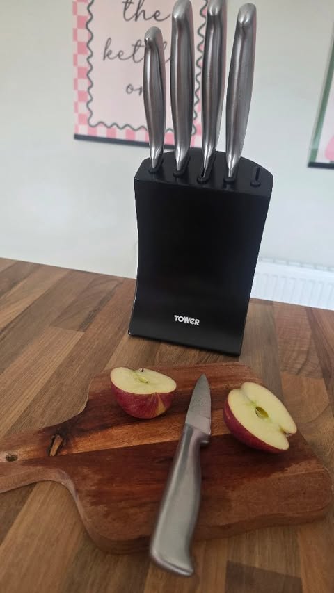 Instagram post by @thewoodwardsworld_ for Tower Housewares. Caption reads: AD|Upgrade your kitchen with the Tower Core 5....