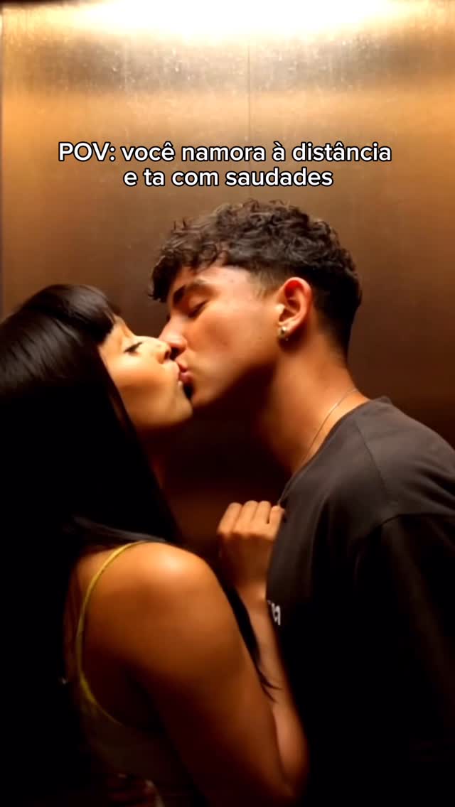 Instagram post by @lizaalmeidaaa for VivaVideo. Caption reads: nem acreditamos no que vimos hahaahah....