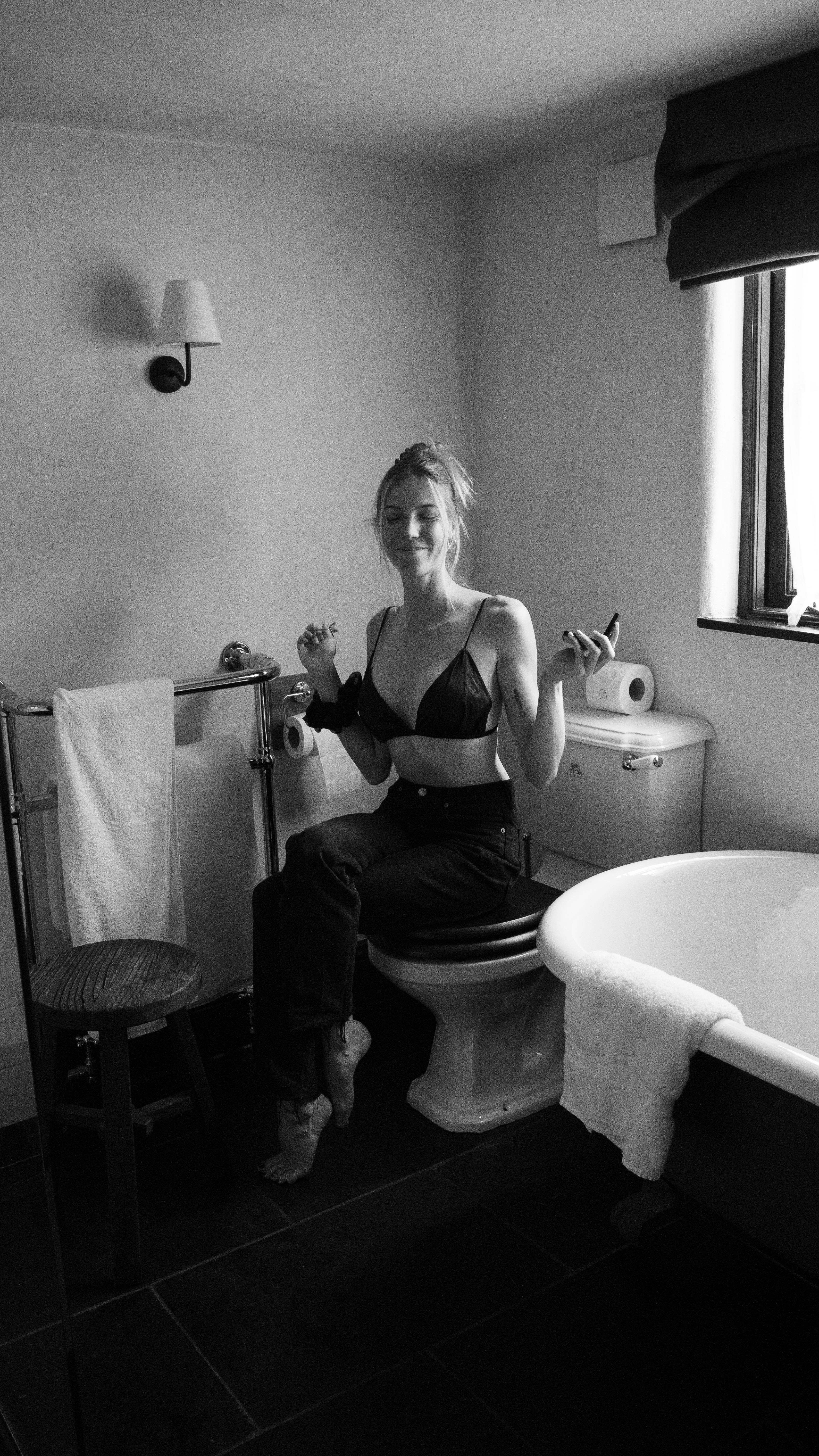 Instagram post by @shawnysander for Dr. Hauschka. Caption reads: [...] turn into 12 hours. Thankfully,....
