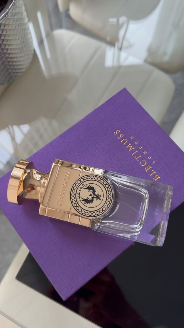 Instagram post by @p.trish_g32 for Electimuss. Caption reads: [...] (not paid post)

I am a big fan of....