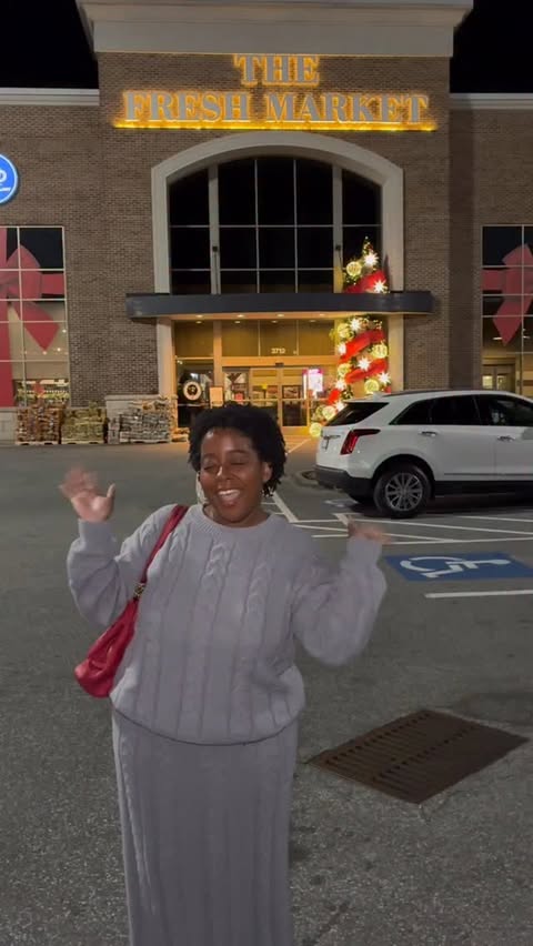 Instagram post by @_jessicaleeford for The Fresh Market. Caption reads: @thefreshmarket just made dinner easier
 [...].