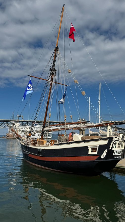 Instagram post by @mdfunfam for Visit Williamsburg. Caption reads: Explore Williamsburg, Yorktown, and Jamestown like....