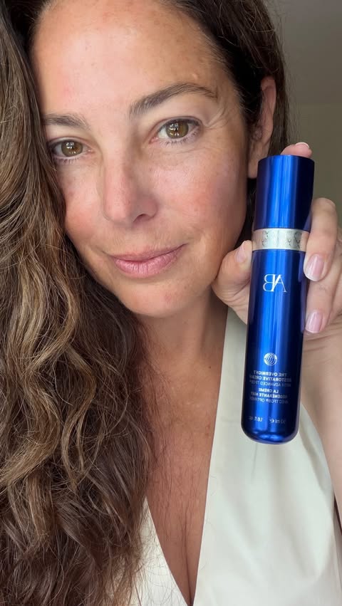 Instagram post by @kara_a_mendelsohn for Augustinus Bader. Caption reads: The overnight restorative cream from....