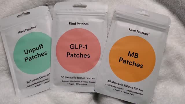 Instagram post by @reviewsbydeborahlee for Kind Patches. Caption reads: #giftedbykindpatches I'm very excited for this....