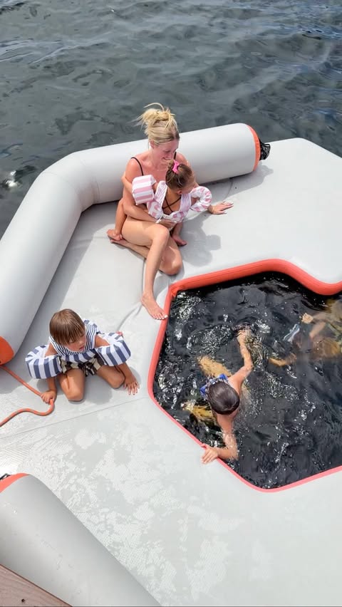Instagram post by @kerenswan for Banana Boat. Caption reads: #BananaBoatPartner Summer should be fun..staying....