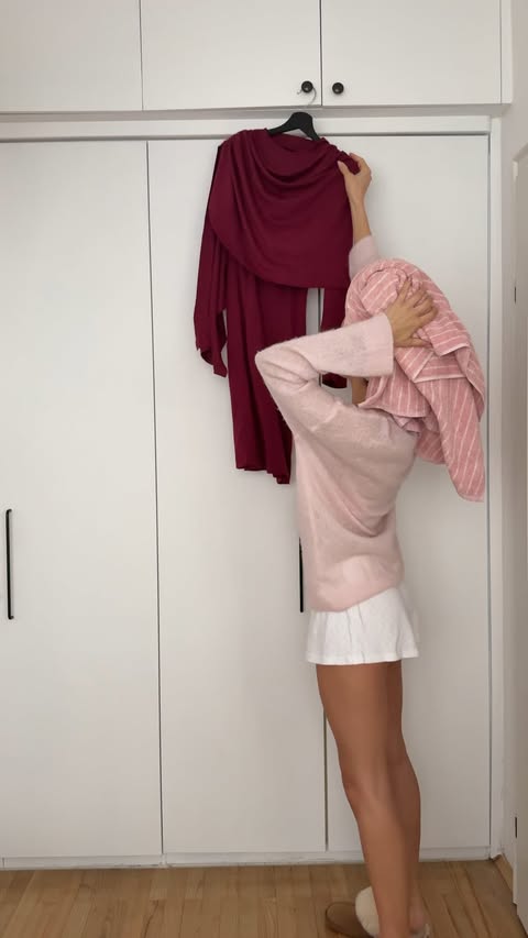 Instagram post by @allaboutkatharina for Drunk Elephant. Caption reads: my (drunk) Routine for Christmas mit....