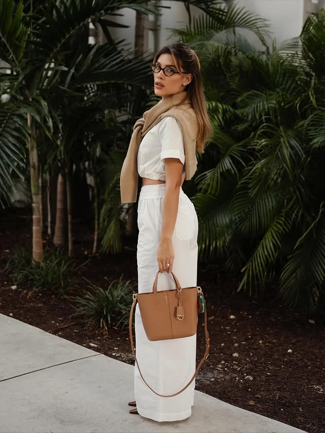 Instagram post by @michellesalasb for MAISON de SABRÉ. Caption reads: Strolling around with my new @maisondesabre tote....