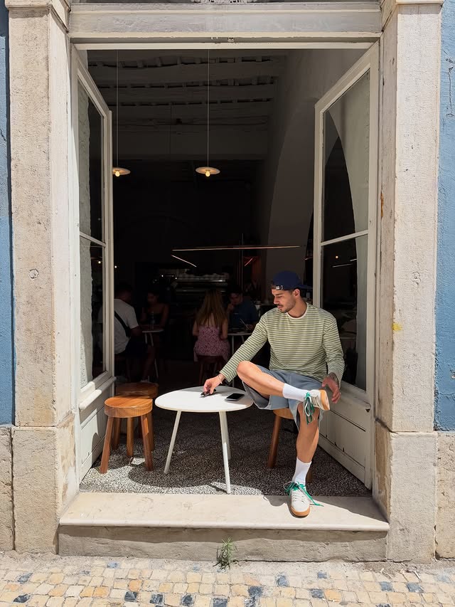 Instagram post by @__diogo.teixeira for Victoria Shoes. Caption reads: Good weather is back to lisbon, which means spring....