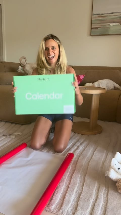 Instagram post by @kelliefinlayson_ for Skylight Frame. Caption reads: Give the gift of organisation this year, future....