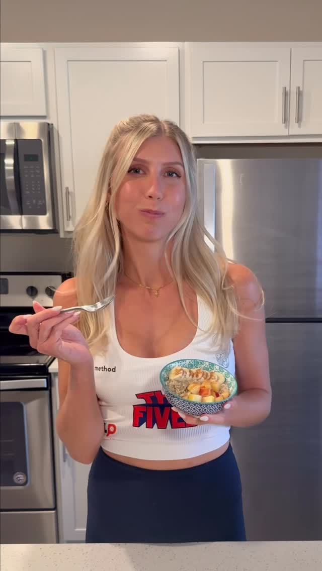 Instagram post by @meghandizon for Wellious. Caption reads: High Protein Overnight Oats with @wellious.co....