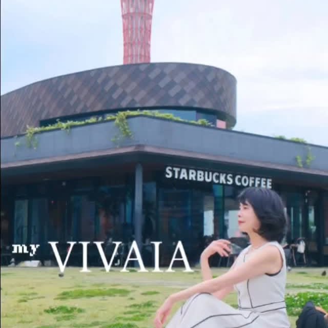 Instagram post by @yu.ri.koo7 for Vivaia. Caption reads: ✨ヌーディでベーシックなカラーと思わせて
大胆なゴールドラメが煌めくゴールド・アーモンド
どんなコー....
