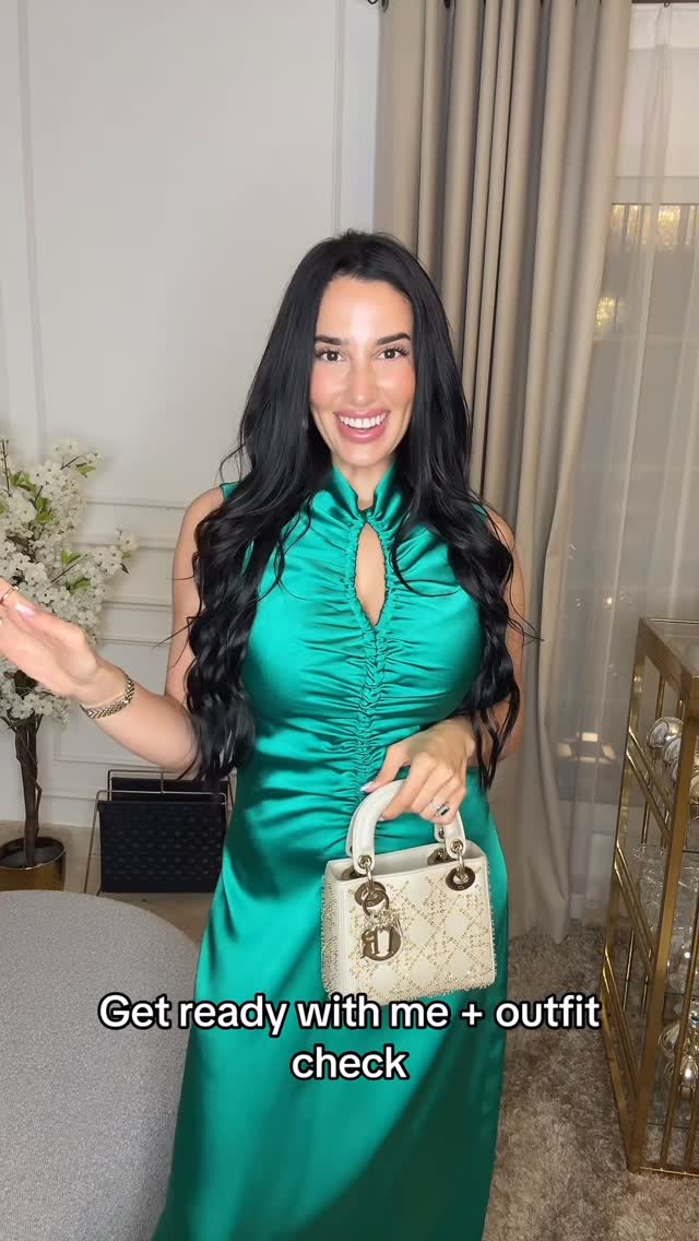 Instagram post by @iman.aziz.a for Charlotte Tilbury. Caption reads: Don’t judge my make up tutorial  this foundation....