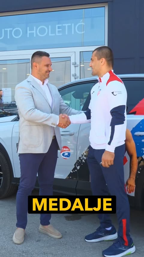 Instagram post by @ivanhuklek for Peugeot. Caption reads: [...] BORCA. 🦁🤼‍♂️ ] 》Iskreno zahvaljujem....