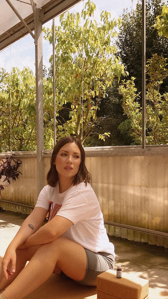 Instagram post by @martinachiella for Aboca. Caption reads: Lo sapete..ormai io non vivo più senza Lynfase di....