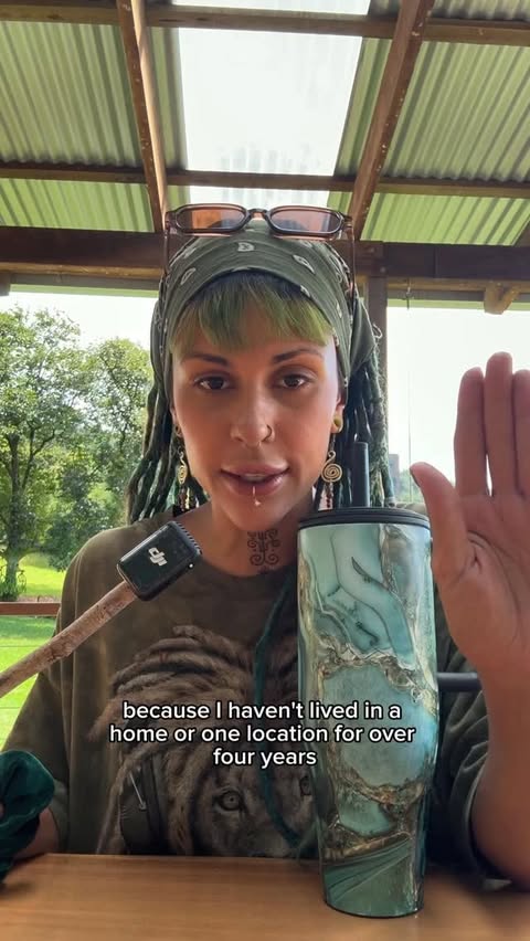 Instagram post by @sofialigeros for Simify. Caption reads: [...] a little! Love you guys @travelwithsimify 🧡....