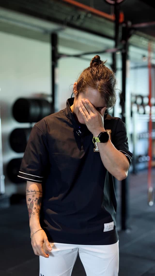 Instagram post by @iremirdem for Supplementler. Caption reads: Monoton perşembe gününüzü kahkaha ve....