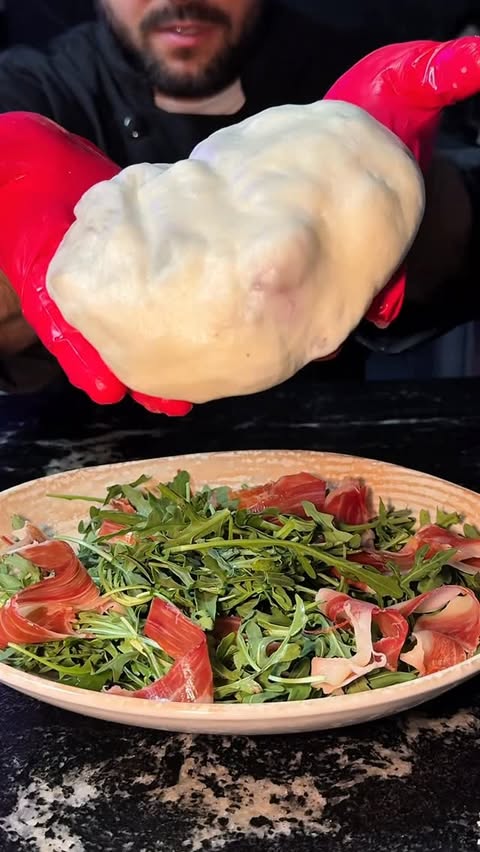 Instagram post by @chefschwarz for Grapes from California. Caption reads: Burrata de UVAS 🍇 de California! @grapesfromca....