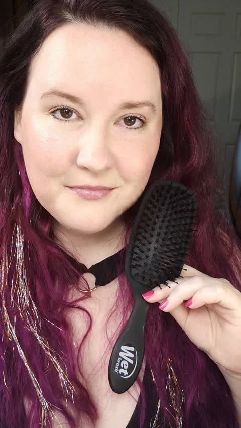 Instagram post by @kimackcreations for Influenster. Caption reads: #complimentary from @wetbrush & @influenster ✨️....