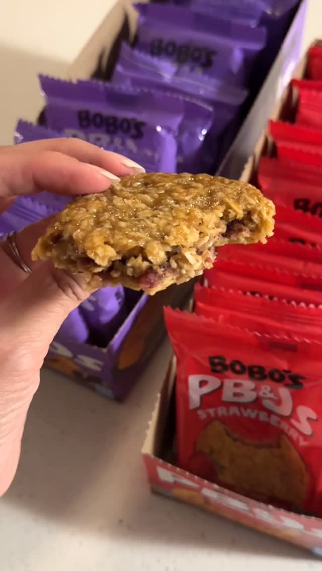 Instagram post by @neeshe for Bobo's. Caption reads: Upgrade snack time @eatbobos PB&J oat snacks are....