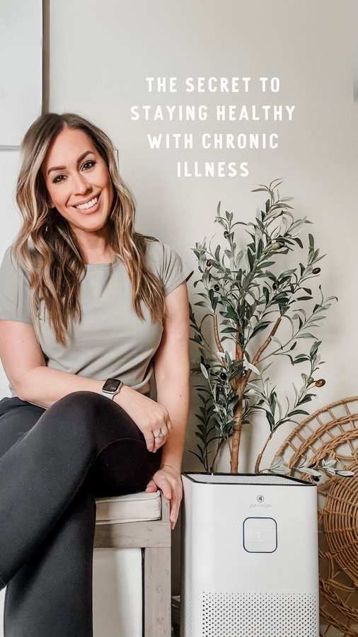 Instagram post by @dear_chronic_pain for Medify Air. Caption reads: [...] environment. I absolutely love my Medify air....