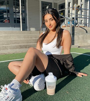 Instagram post by @moishnamoeen for LUXE Fitness. Caption reads: @luxefitness I’m currently trying out the vegan....